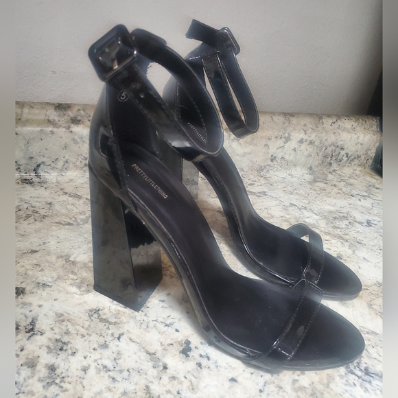 PRETTYLITTLETHING heels - Picture 4 of 6